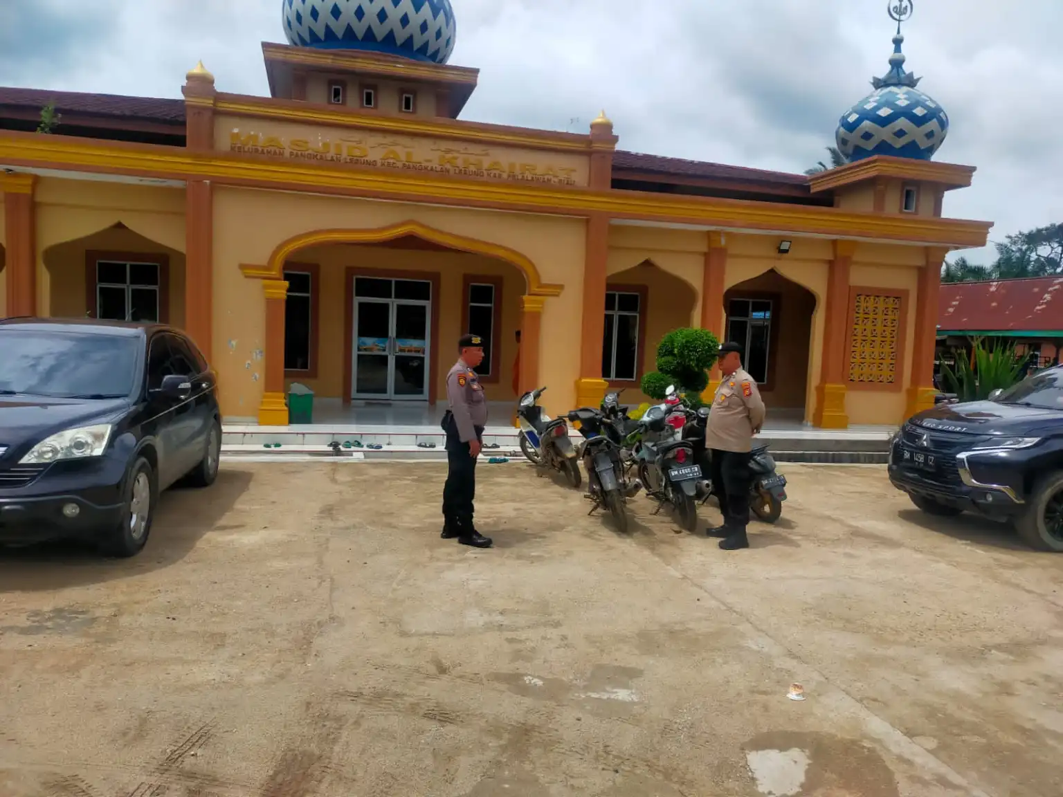 Polsek Pangkalan Lesung Hadir di Tengah Masyarakat, Lakukan Patroli di Masjid